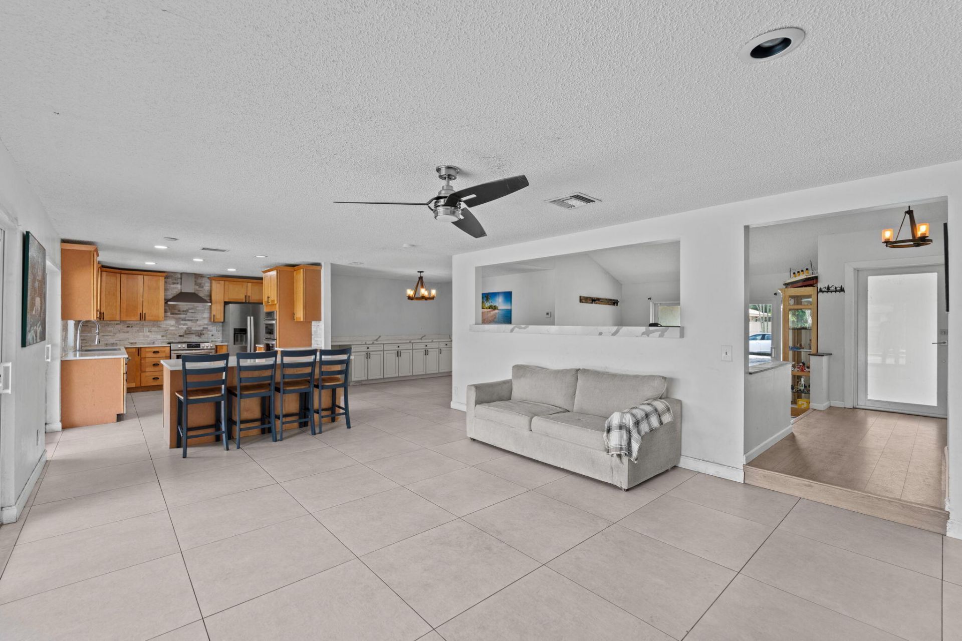 8560 NW 2nd Street, Coral Springs, FL 33071 Photo