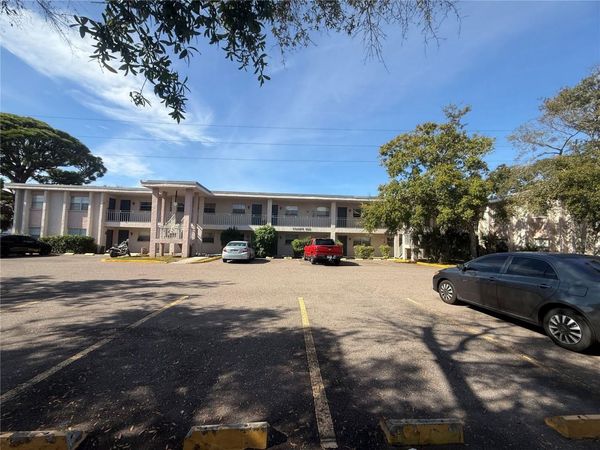 900 70TH STREET N, Unit 102, ST PETERSBURG, FL 33710