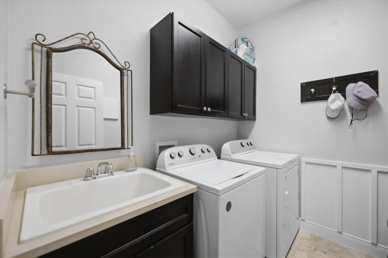2905 Trustee Avenue, Sarasota, FL 34243 Photo
