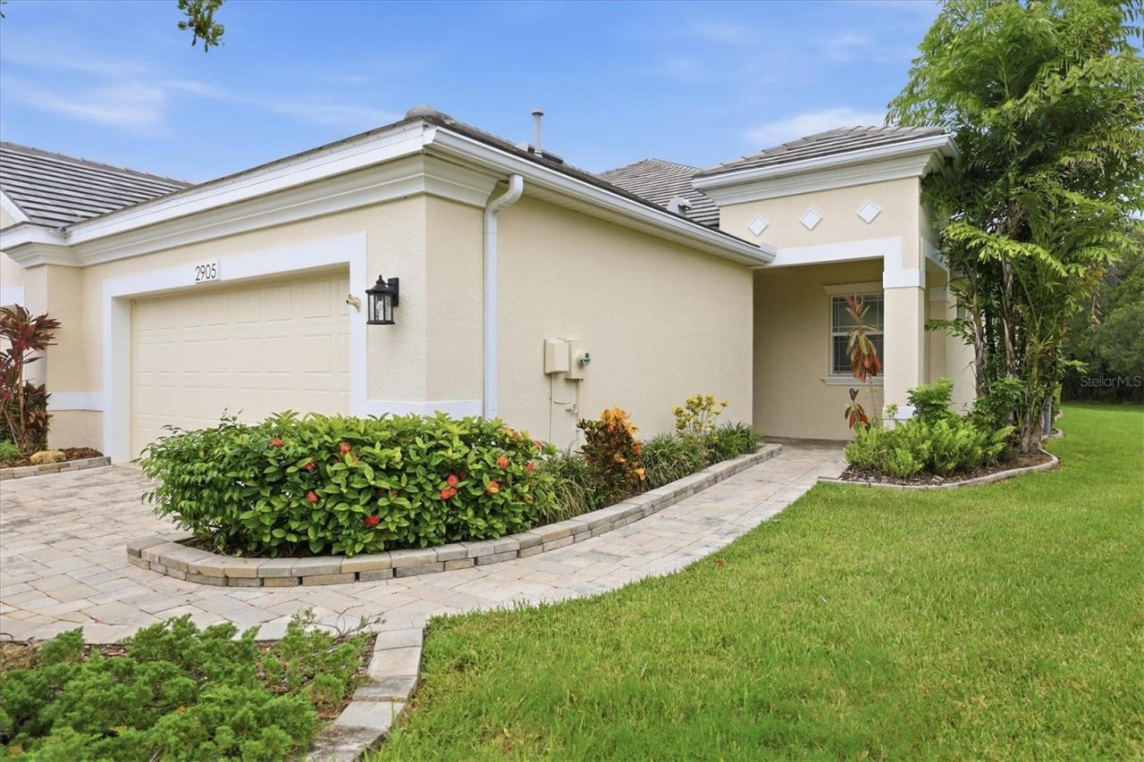 2905 Trustee Avenue, Sarasota, FL 34243 Photo