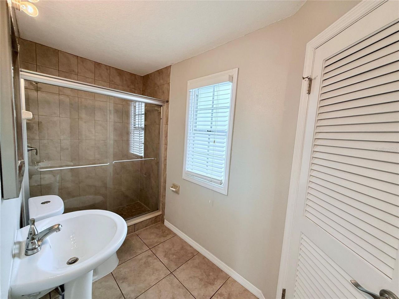 4728 Beach Drive Se, Unit B, Saint Petersburg, FL 33705 Photo