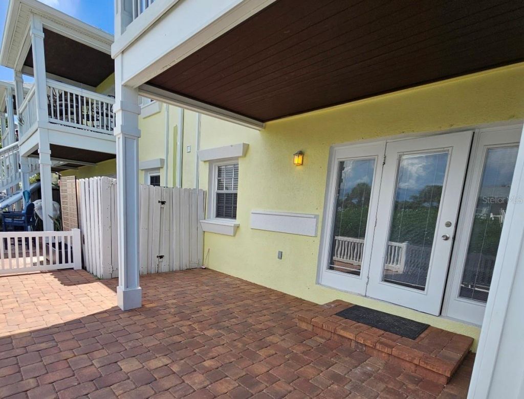4728 Beach Drive Se, Unit B, Saint Petersburg, FL 33705 Photo