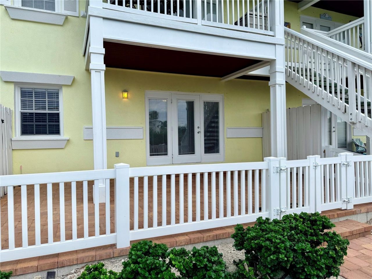 4728 Beach Drive Se, Unit B, Saint Petersburg, FL 33705 Photo