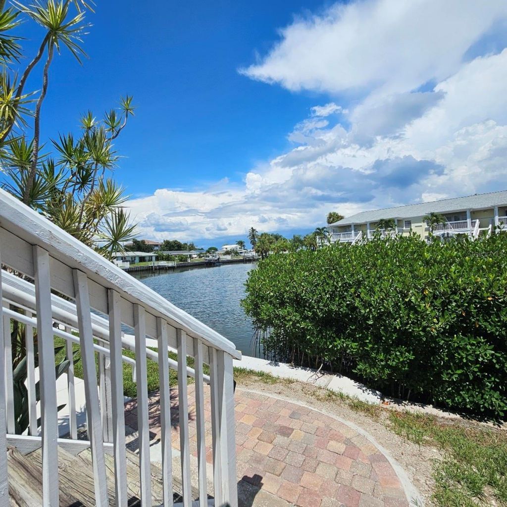 4728 Beach Drive Se, Unit B, Saint Petersburg, FL 33705 Photo