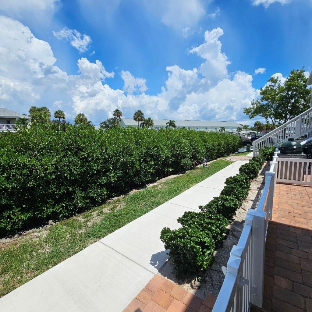 4728 Beach Drive Se, Unit B, Saint Petersburg, FL 33705 Photo