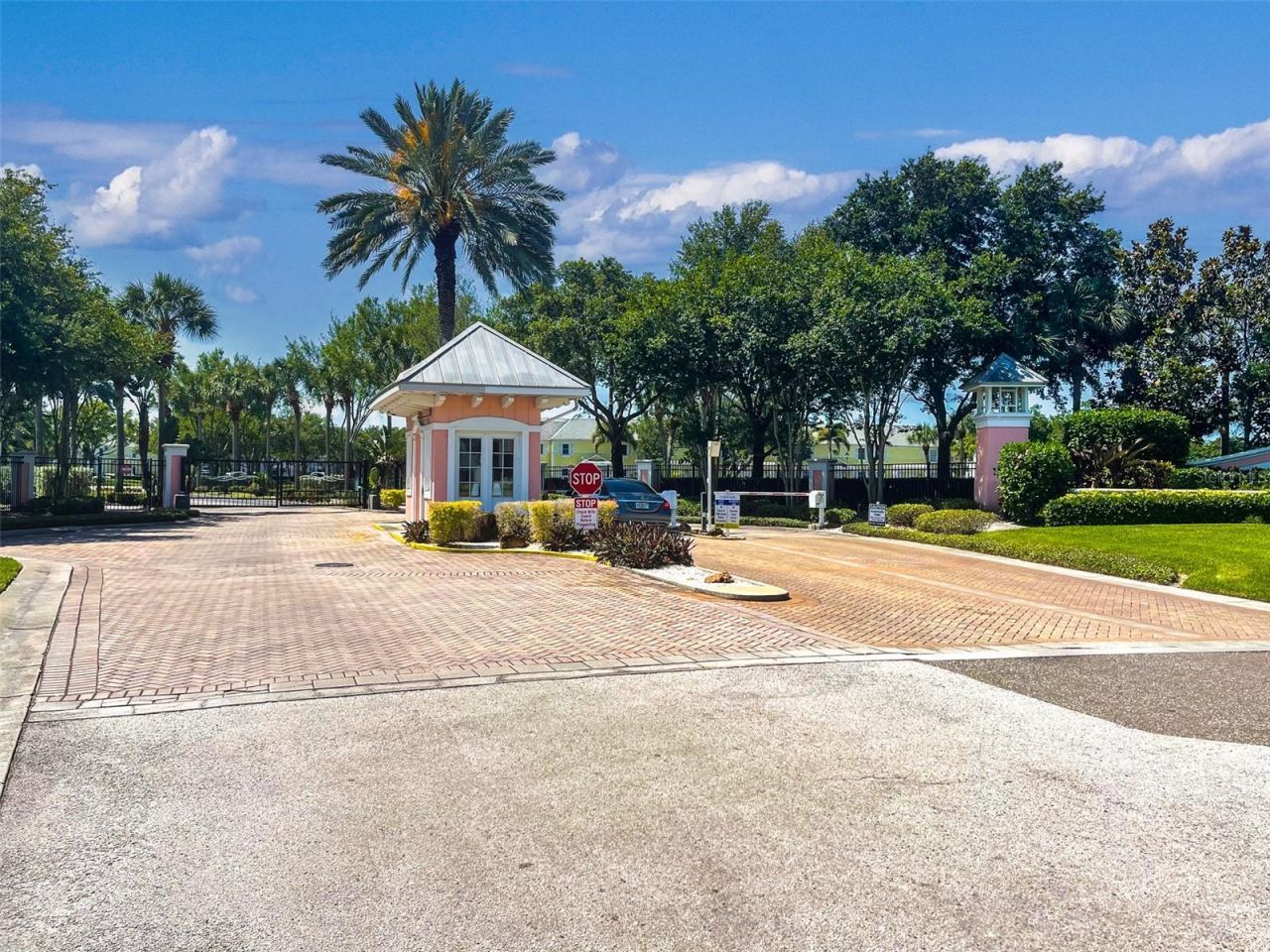 4728 Beach Drive Se, Unit B, Saint Petersburg, FL 33705 Photo