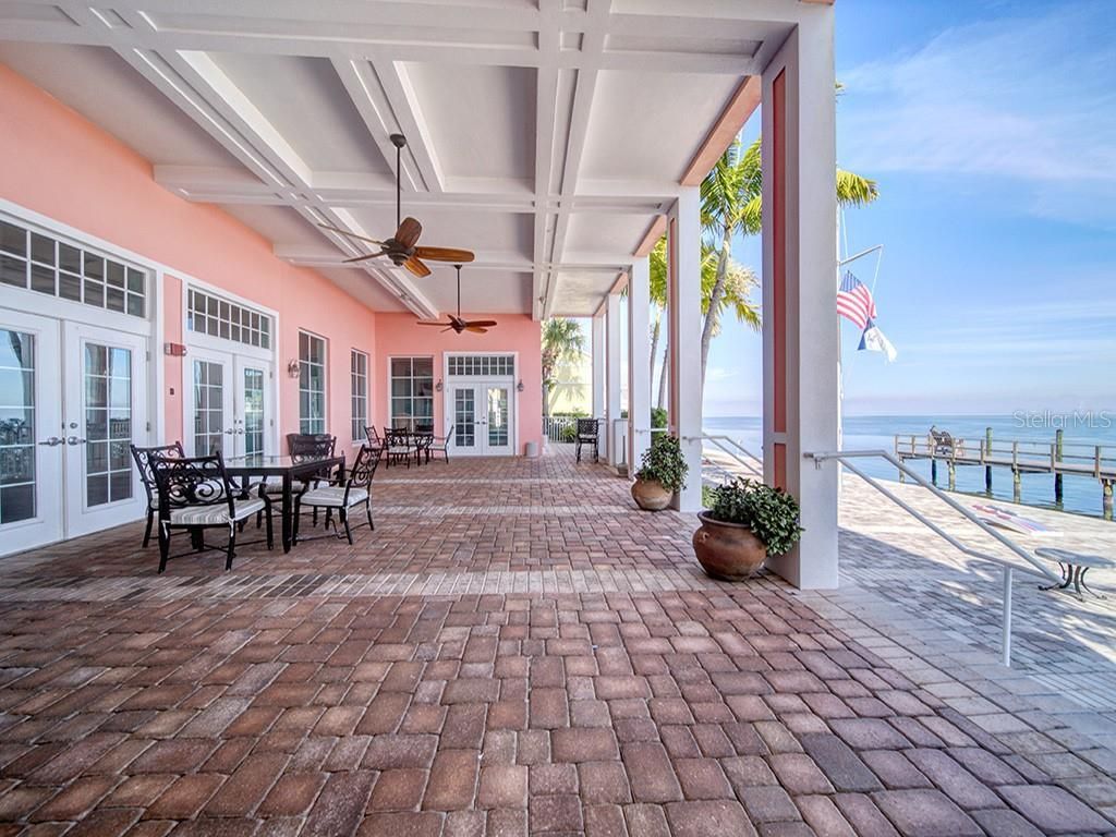 4728 Beach Drive Se, Unit B, Saint Petersburg, FL 33705 Photo