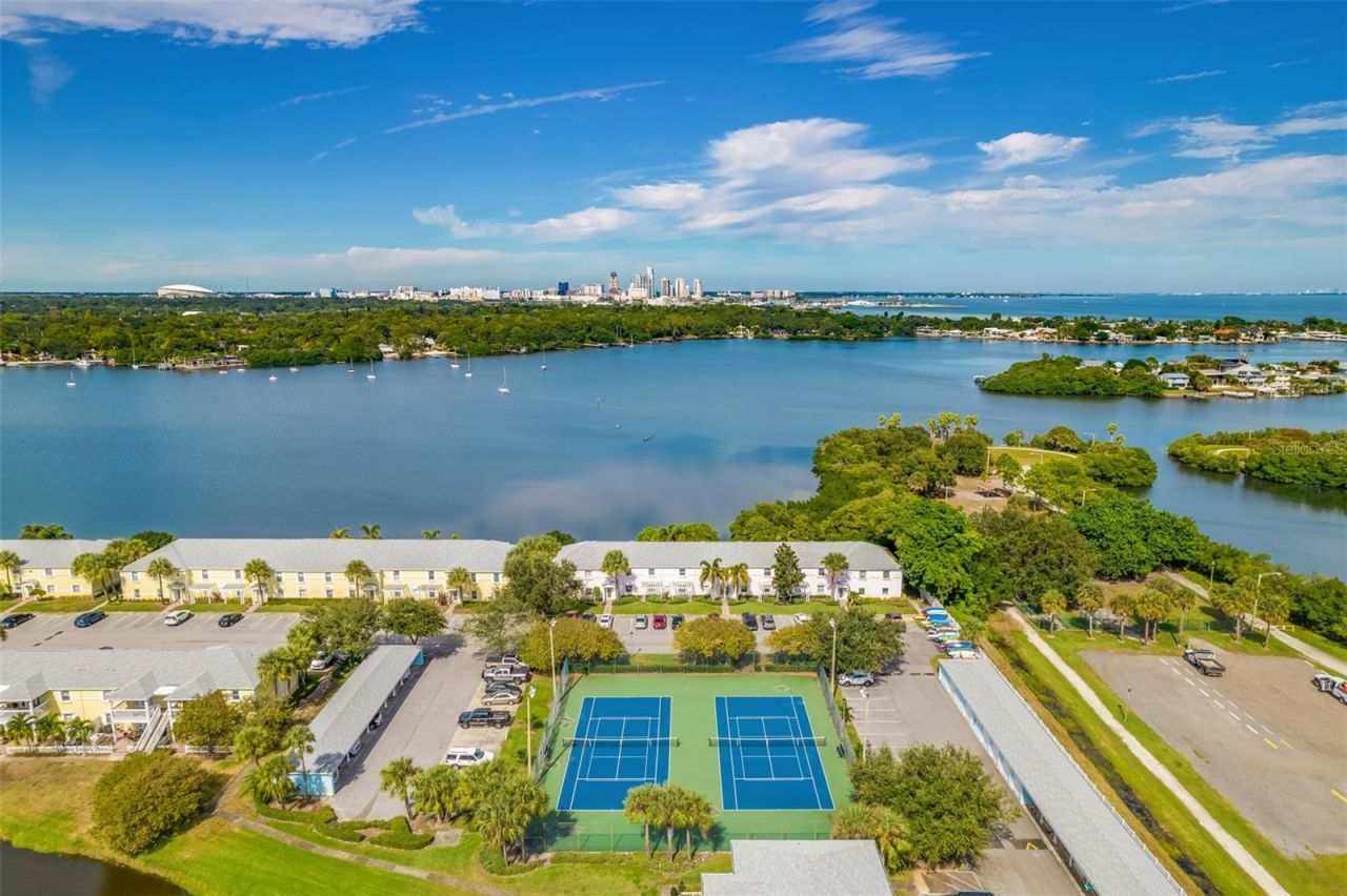4728 Beach Drive Se, Unit B, Saint Petersburg, FL 33705 Photo