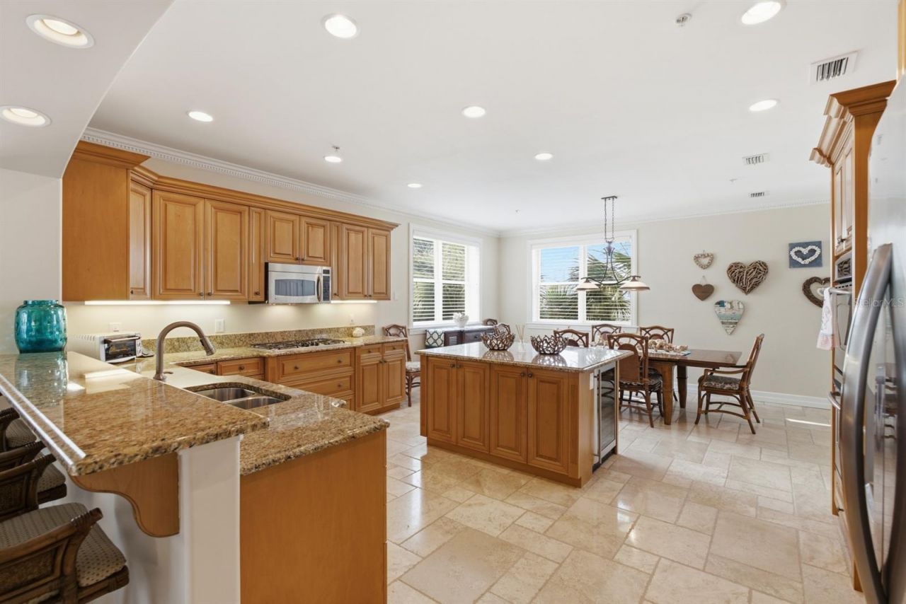 2718 Gulf Boulevard, Unit 2, Indian Rocks Beach, FL 33785 Photo