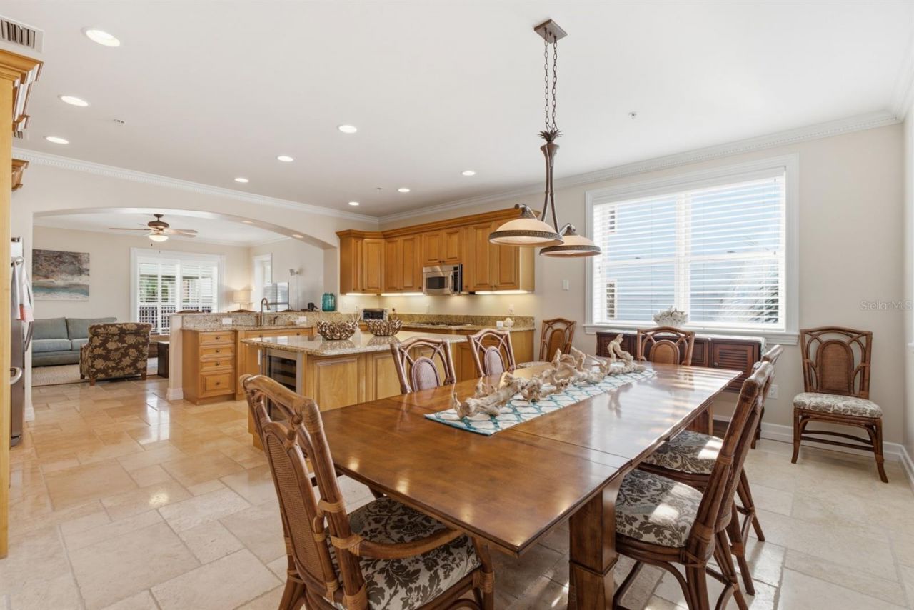 2718 Gulf Boulevard, Unit 2, Indian Rocks Beach, FL 33785 Photo