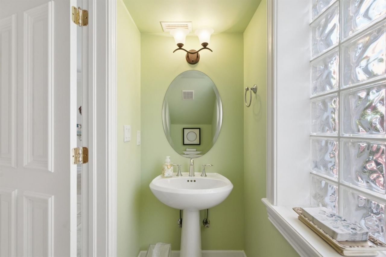 2718 Gulf Boulevard, Unit 2, Indian Rocks Beach, FL 33785 Photo