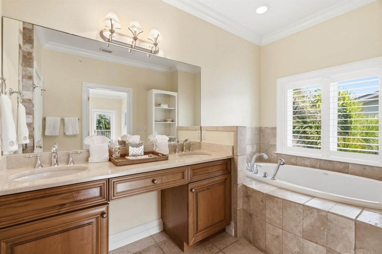 2718 Gulf Boulevard, Unit 2, Indian Rocks Beach, FL 33785 Photo