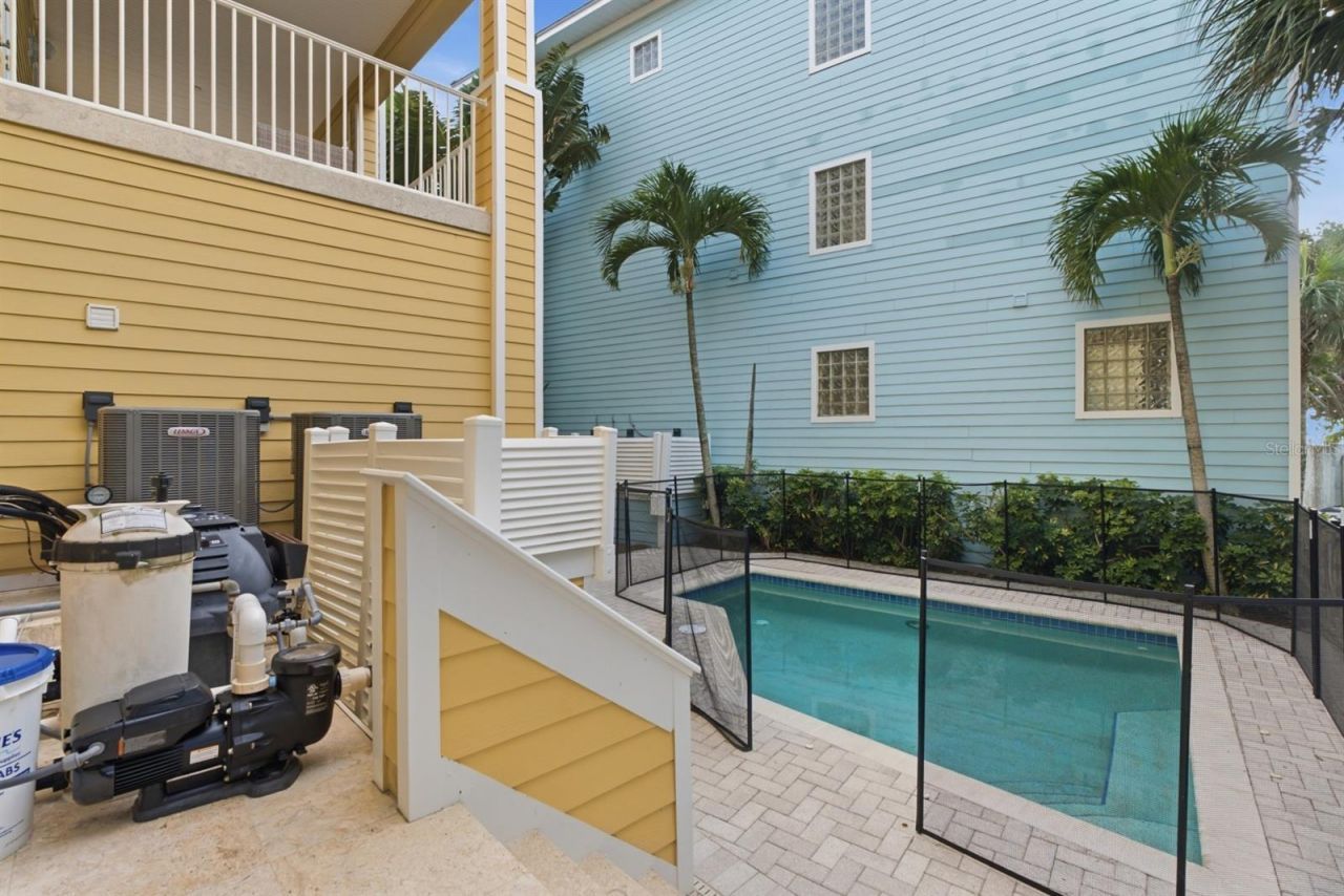 2718 Gulf Boulevard, Unit 2, Indian Rocks Beach, FL 33785 Photo