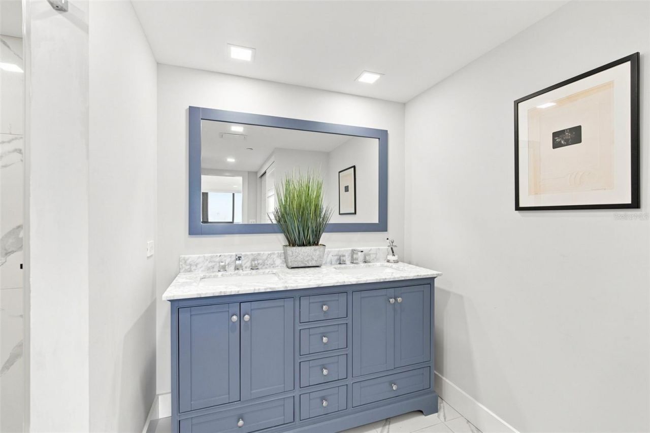 770 S Palm Avenue, Unit 1804, Sarasota, FL 34236 Photo
