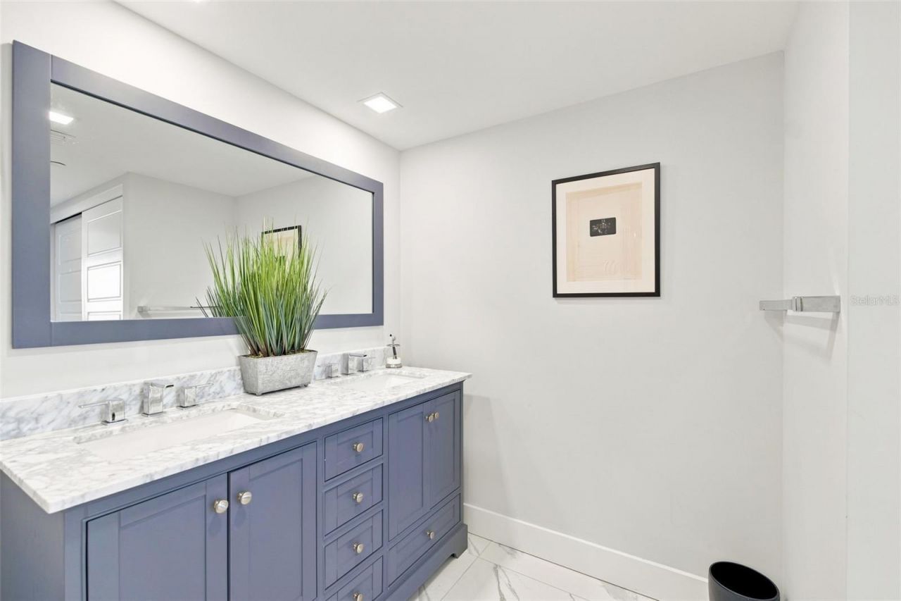 770 S Palm Avenue, Unit 1804, Sarasota, FL 34236 Photo