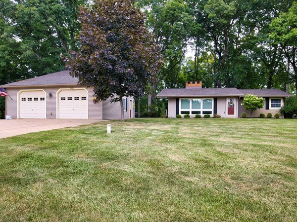 8683 Club House Drive, Brighton, MI 48116