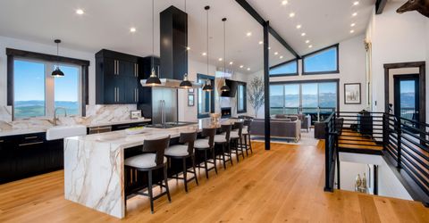 14726 Skislope Way , Truckee, CA 96161 Photo