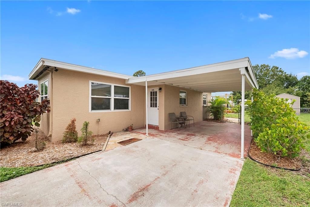 17 Alabama Rd S, Lehigh Acres, FL 33936 Photo