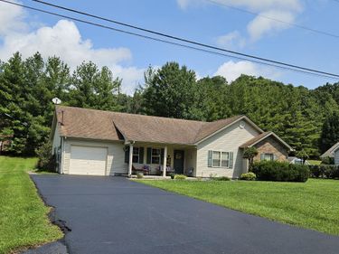 305 Segal Wesley Avenue, Liberty, KY 42539