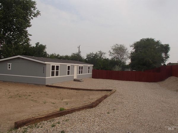 5800 Sunset Dr, Nampa, ID 83686