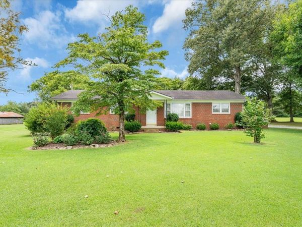204 Charlie Crosslin Rd , Manchester, TN 37355