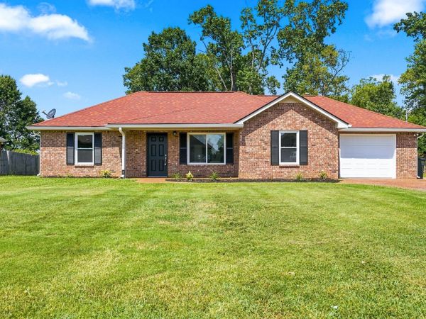 9008 Lomond Dr, Smyrna, TN 37167