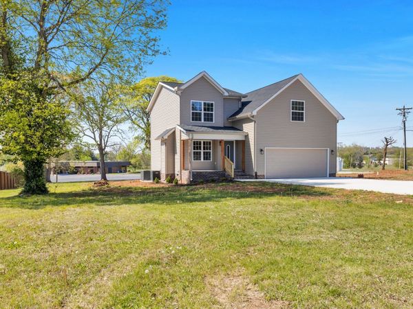 98 Country Club Blvd , Russellville, KY 42276