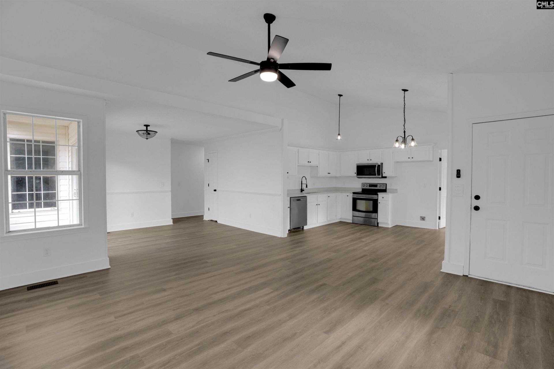 196 Bill Williamson Court Photo 5