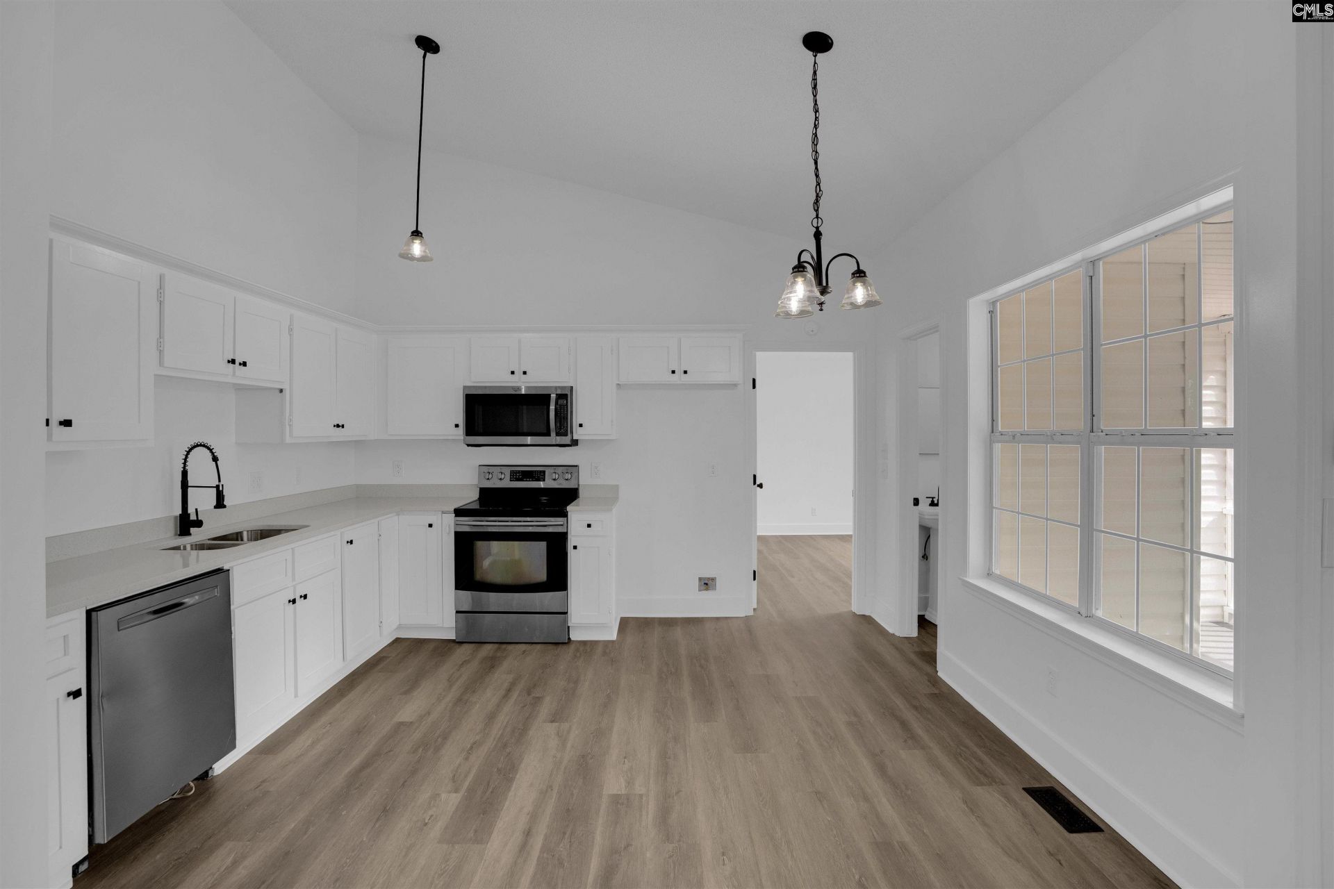 196 Bill Williamson Court Photo 8