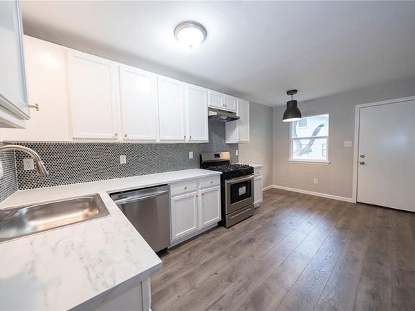 7401 Tumbleweed DR, Unit B, Austin, TX 78724