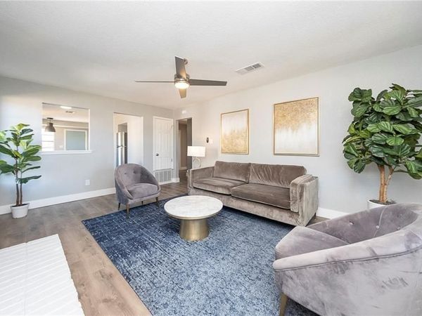 7401 Tumbleweed DR, Unit B, Austin, TX 78724