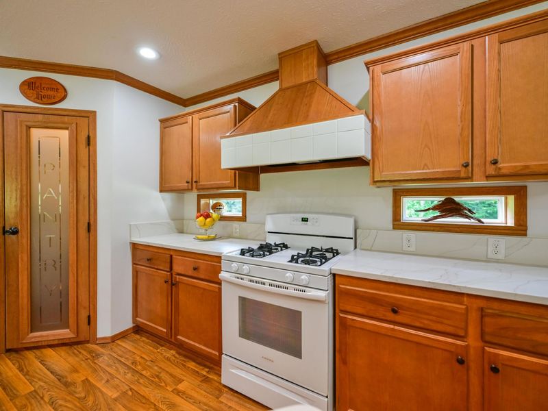 37283 Price Road , Logan, OH 43138 Photo 9
