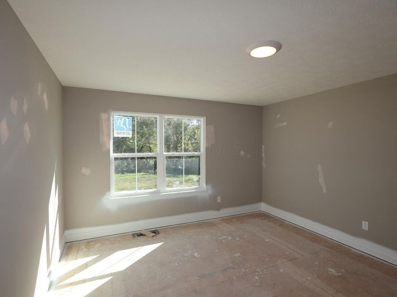 684 Fadley Loop E, Delaware, OH 43015 Photo 16