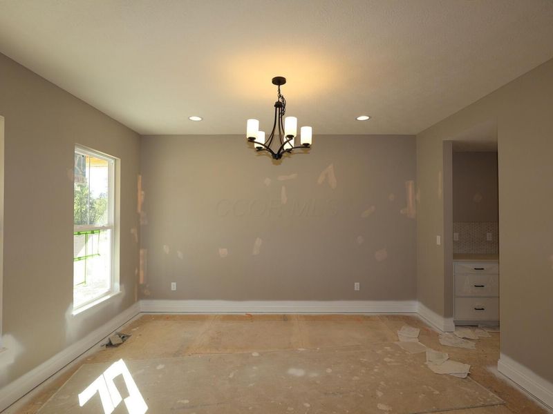 684 Fadley Loop E, Delaware, OH 43015 Photo 2