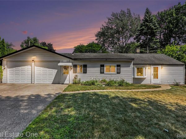 3003 Longview Avenue , Rochester Hills, Mi 48307