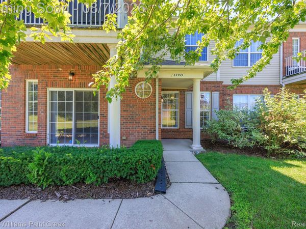 34593 Northrup Drive, Chesterfield Township, Mi 48047