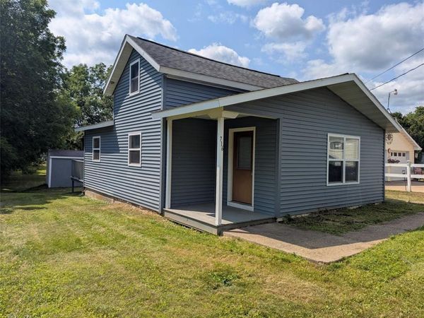 716 Lindoo Avenue, Ladysmith, WI 54848