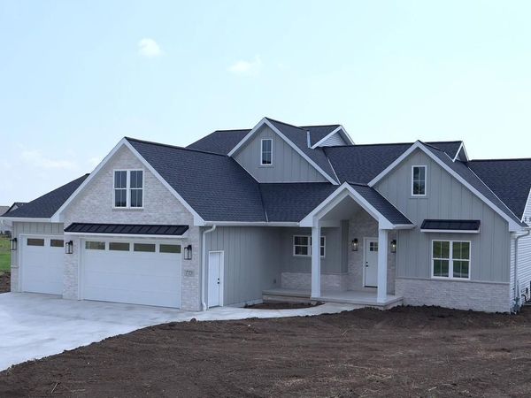 773 ROYAL ST PATS DRIVE, Wrightstown, WI 54180