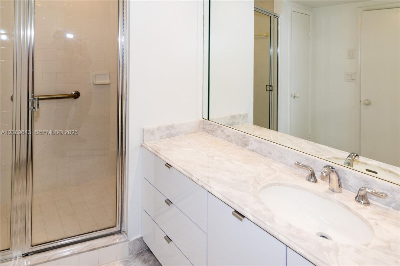 10101 E Bay Harbor Dr , Unit 404, Bay Harbor Islands, FL 33154 Photo