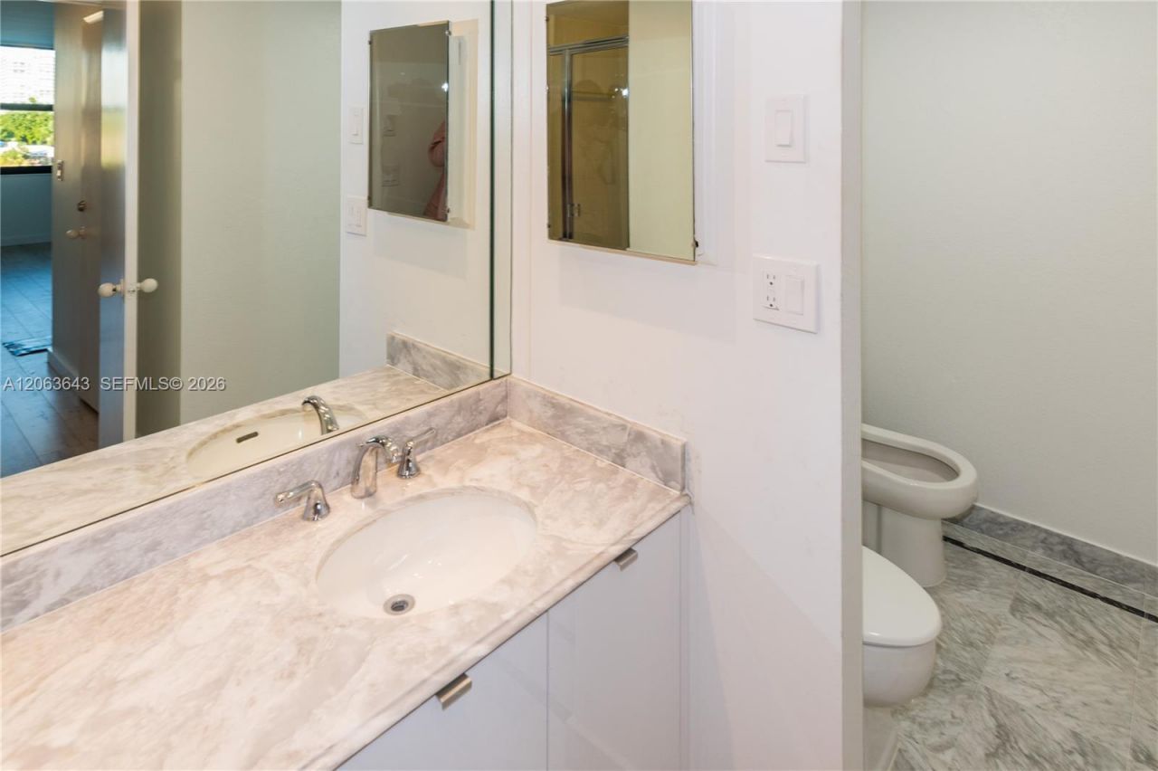 10101 E Bay Harbor Dr , Unit 404, Bay Harbor Islands, FL 33154 Photo