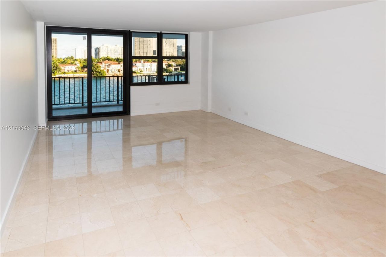 10101 E Bay Harbor Dr , Unit 404, Bay Harbor Islands, FL 33154 Photo