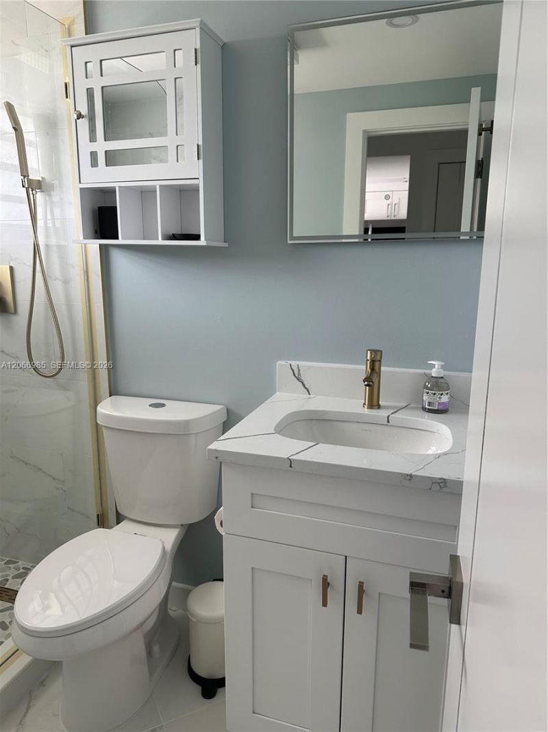 1333 E Hallandale Beach Blvd , Unit 423, Hallandale Beach, FL 33009 Photo