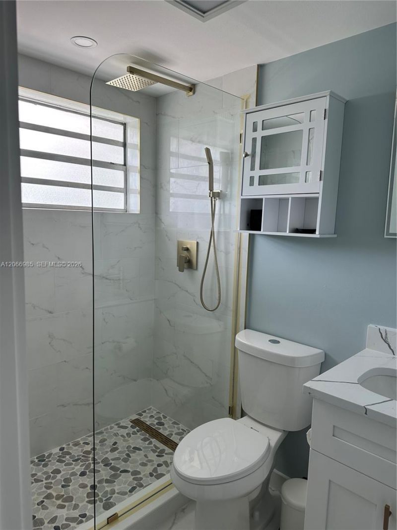 1333 E Hallandale Beach Blvd , Unit 423, Hallandale Beach, FL 33009 Photo