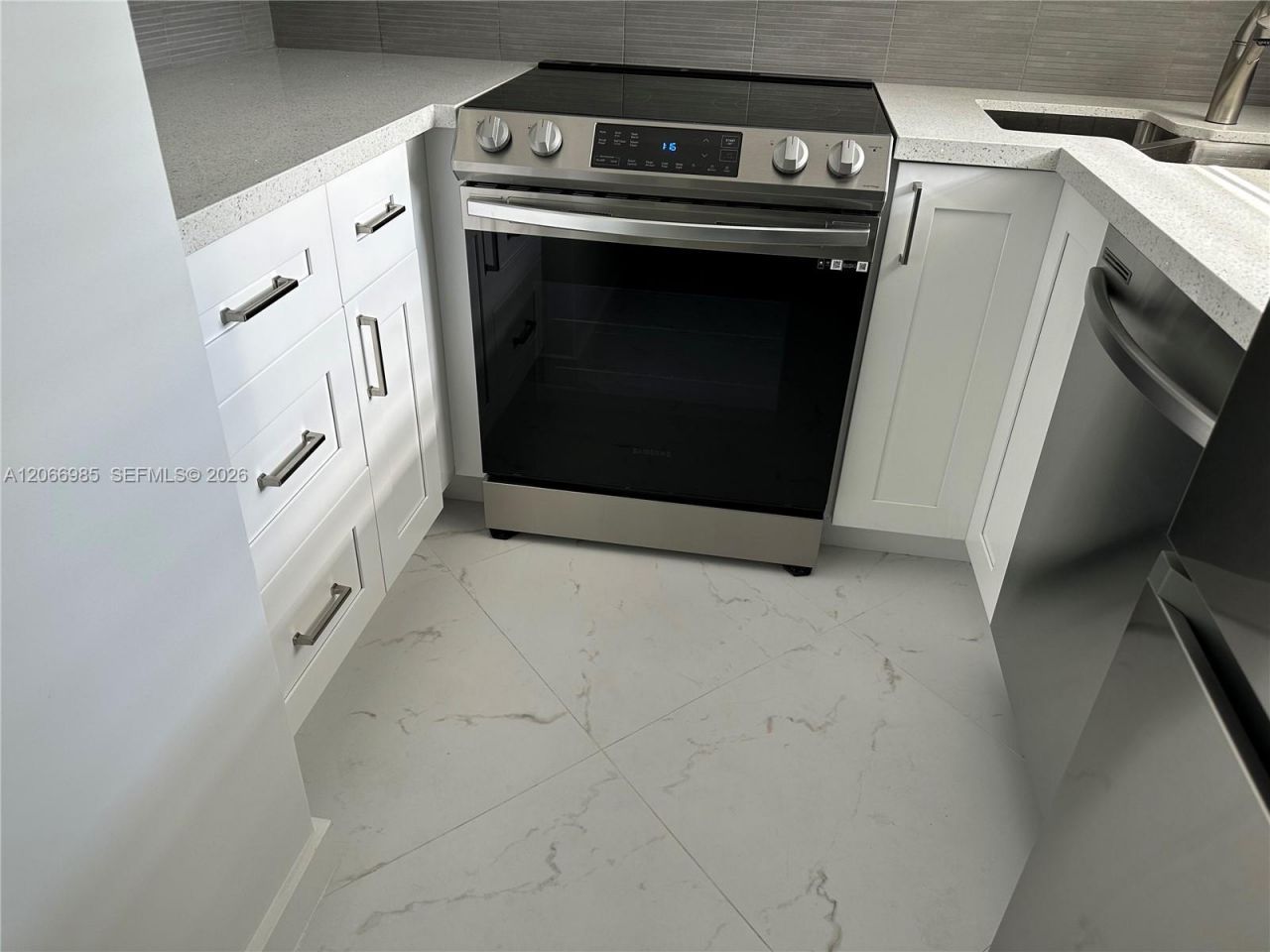 1333 E Hallandale Beach Blvd , Unit 423, Hallandale Beach, FL 33009 Photo