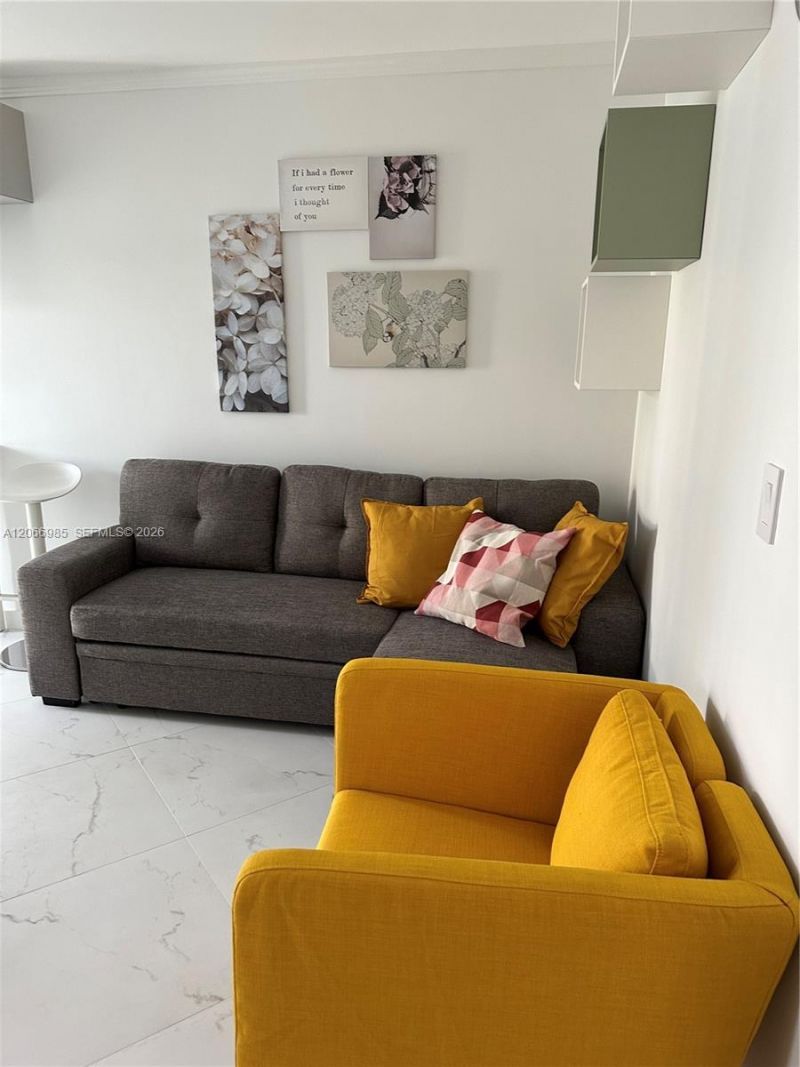 1333 E Hallandale Beach Blvd , Unit 423, Hallandale Beach, FL 33009 Photo