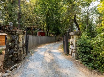18925 Applegate Rd, Applegate, CA 95703 Photo