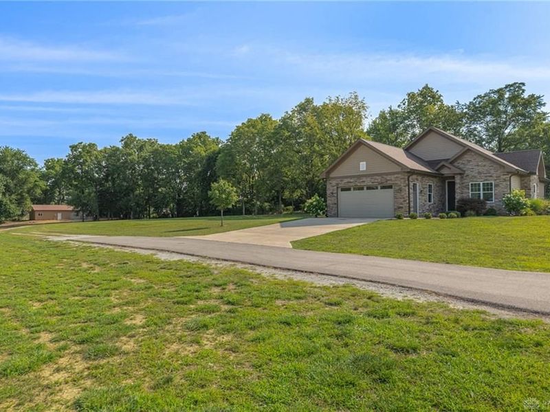 278 E Powell Avenue, Urbana, OH 43078 Photo 3