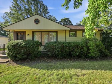 182 Bennington Road, Amherst, NY 14226