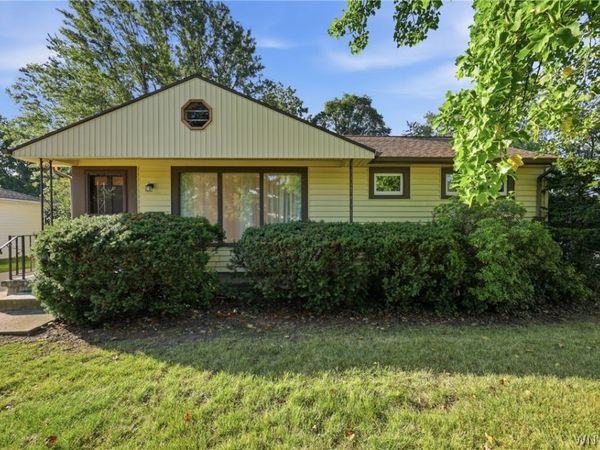 182 Bennington Road, Amherst, NY 14226