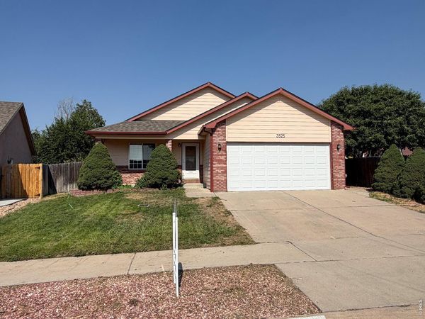 3525 Powderkeg Dr, Evans, CO 80620
